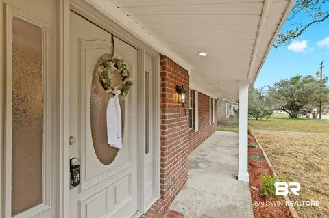 916 Shady Brook Dr, Mobile, AL 36606 photo 5