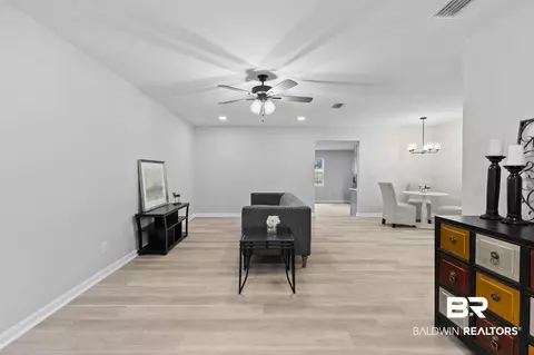 916 Shady Brook Dr, Mobile, AL 36606 photo 12