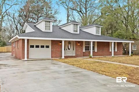 916 Shady Brook Dr, Mobile, AL 36606 photo 3