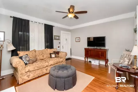 135 Silverwood St, Mobile, AL 36607 photo 5
