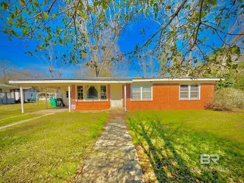 603 E Poplar St, Atmore, AL 36502