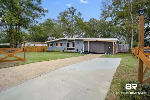2004 W Beau Terra Dr, Mobile, AL 36618 photo 2