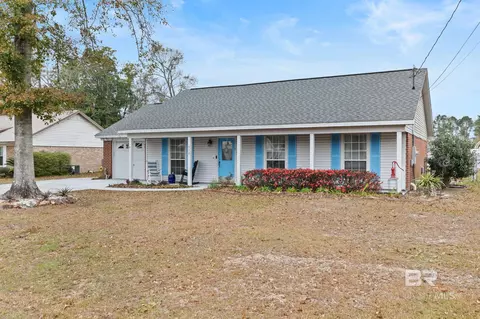 519 Juniper Pl Dr, Foley, AL 36535