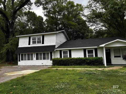 1906 Elaine Ave, Bay Minette, AL 36507