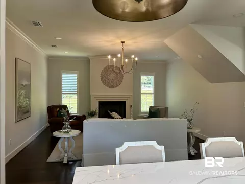 Living - 5488 S Hilltop Dr, Mobile, AL 36608 photo 2 of 4