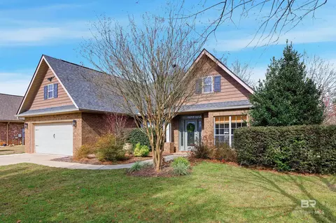 729 Whittington Ave, Fairhope, AL 36532