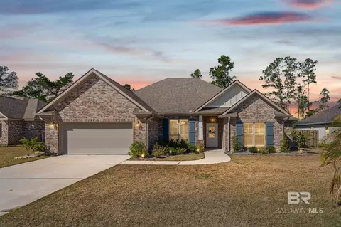 446 Shepard St, Gulf Shores, AL 36542