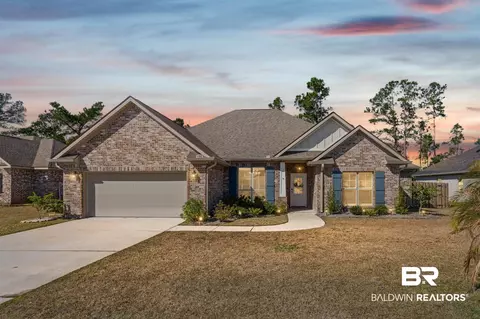 446 Shepard St, Gulf Shores, AL 36542