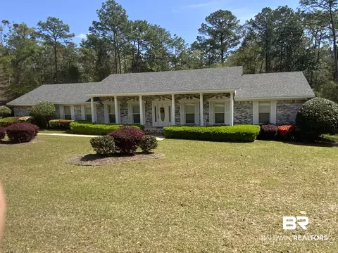 210 S College Dr, Bay Minette, AL 36507