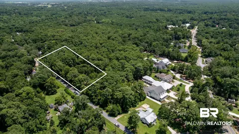 6150 Ponder Rd, Fairhope, AL 36532
