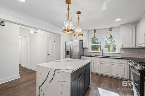 Kitchen - 3933 Radnor Ave, Mobile, AL 36608 photo 2 of 4