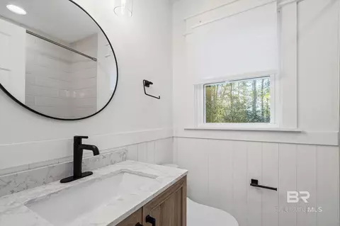 Bath - 3933 Radnor Ave, Mobile, AL 36608 photo 3 of 4