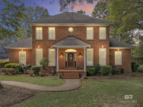 2858 Post Oak Cir, Mobile, AL 36693