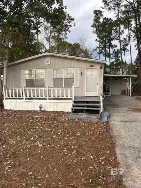 1119 Torres Ln, Lillian, AL 36549