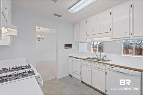 15 Stonebridge Ct, Mobile, AL 36608 photo 11