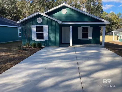 80 Summer Oaks Dr, Daphne, AL 36526