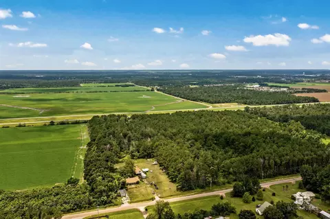 7767 Roscoe Rd, Gulf Shores, AL 36542