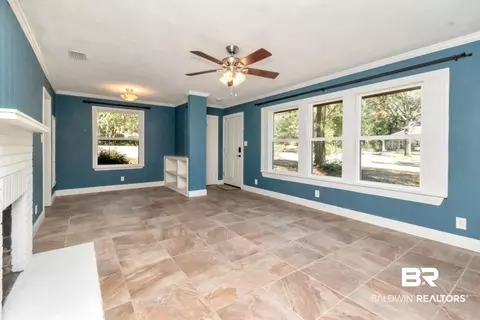 410 St John Pl, Mobile, AL 36609 photo 5
