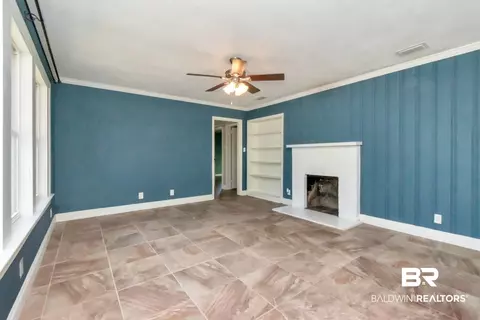 410 St John Pl, Mobile, AL 36609 photo 2