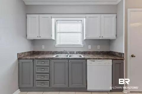Kitchen - 5366 E Scanlan Way, Satsuma, AL 36572 photo 1 of 1