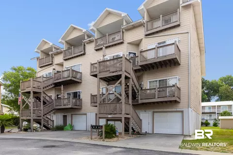 4 Yacht Club Dr #200, Daphne, AL 36526