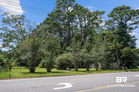 1 Hand Ave, Bay Minette, AL 36507