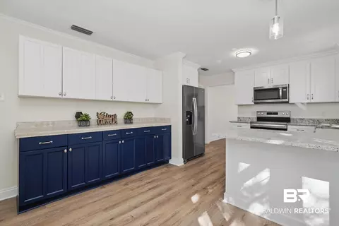 814 Nassau Dr, Mobile, AL 36608 photo 4