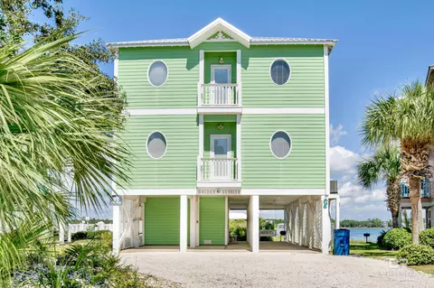 1506 Sandpiper Ln, Gulf Shores, AL 36542