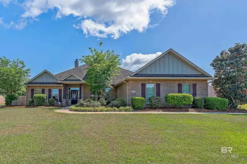 202 Belmont Ave, Fairhope, AL 36532