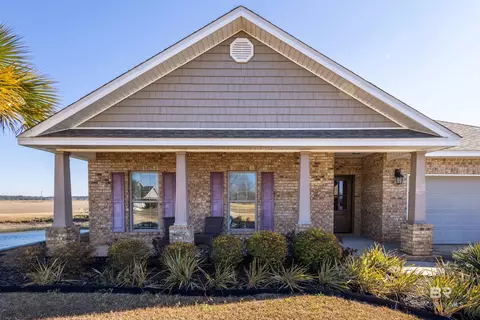 7127 E Rocky Rd, Gulf Shores, AL 36542