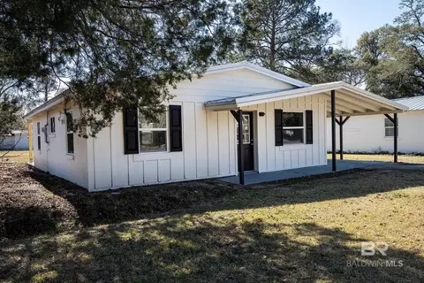 113 W 15th St, Bay Minette, AL 36507