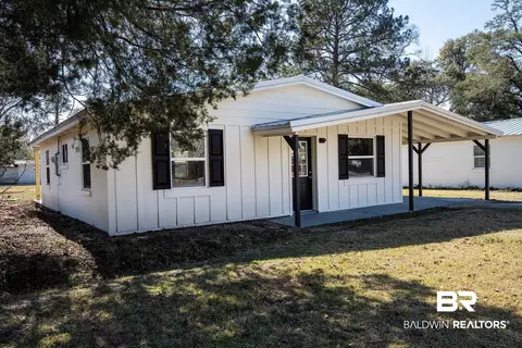 113 W 15th St, Bay Minette, AL 36507