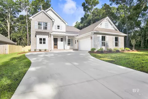 215 Pliska St, Fairhope, AL 36532