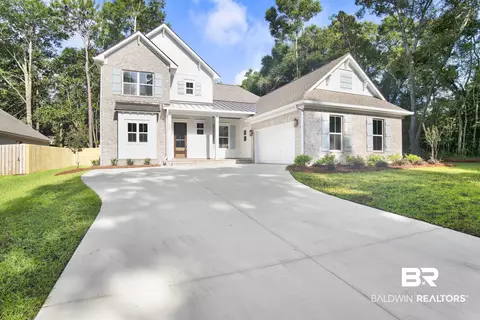 215 Pliska St, Fairhope, AL 36532