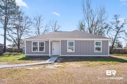 76 Fincher Ln, Loxley, AL 36551