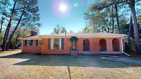 1471 Cedar Crescent Dr, Mobile, AL 36605