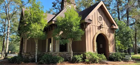 1 Redfern Rd, Daphne, AL 36526