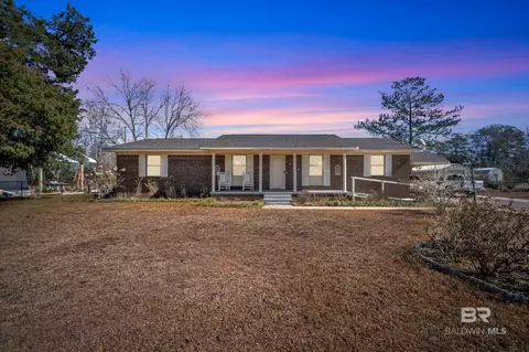86 N Jones Ave, Frisco City, AL 36445