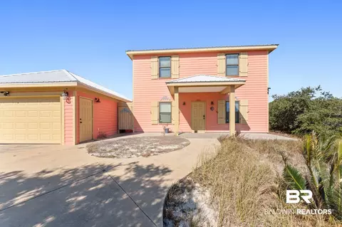 9215 Dacus Ln, Gulf Shores, AL 36542