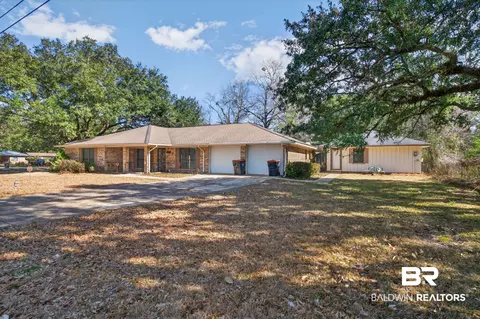 506 Clark Ave, Bay Minette, AL 36507