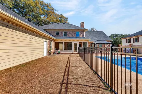 Exterior - 2104 Marchfield Dr E, Mobile, AL 36693 photo 13 of 17