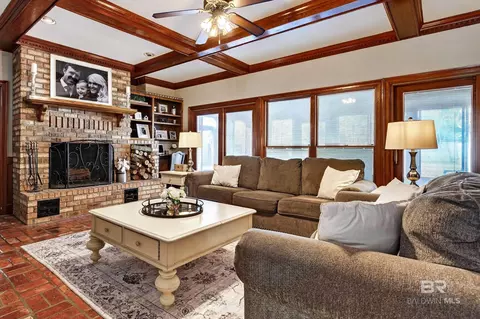 Living - 2104 Marchfield Dr E, Mobile, AL 36693 photo 2 of 3