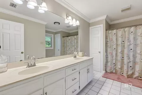 Bath - 2104 Marchfield Dr E, Mobile, AL 36693 photo 10 of 10