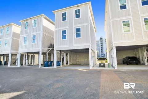 951 W Lagoon Ave #VV, Gulf Shores, AL 36542