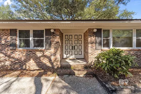 32989 Antietam Rd, Lillian, AL 36549