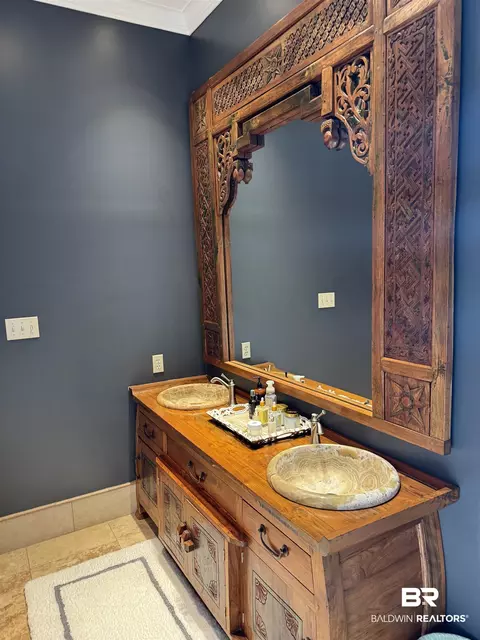 Bath - 8401 Osprey Dr, Elberta, AL 36530 photo 1 of 5