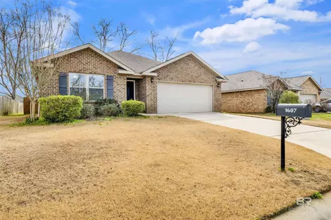 1607 Abbey Loop, Foley, AL 36535
