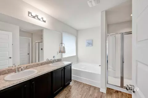 Bath - 1607 Abbey Loop, Foley, AL 36535 photo 1 of 3