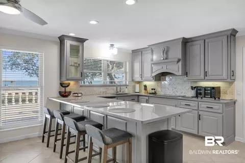 Kitchen - 9488 Bay View Dr, Lillian, AL 36549 photo 5 of 8