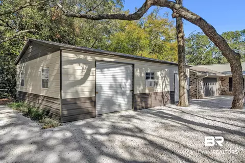 Exterior - 9488 Bay View Dr, Lillian, AL 36549 photo 5 of 20